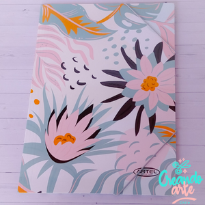 Carpeta con elástico floral
